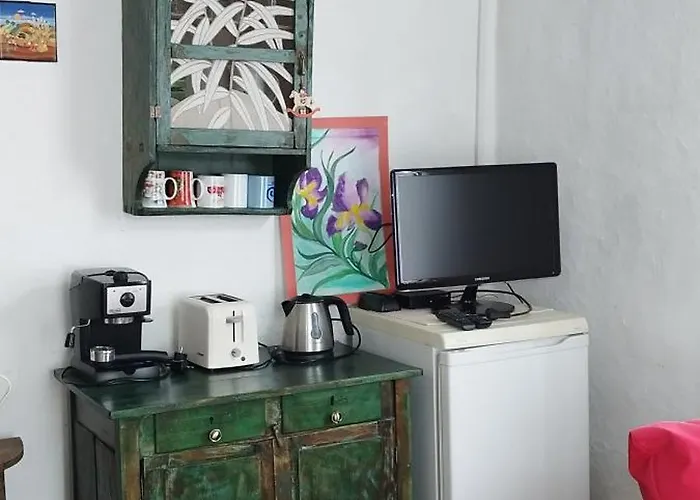 глинената къща в дълги дел * Dulgi Del