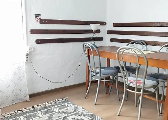 глинената къща в дълги дел *