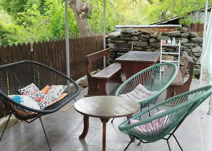 глинената къща в дълги дел *